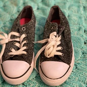 Girl’s size 3Y black sparkly airwalk sneakers